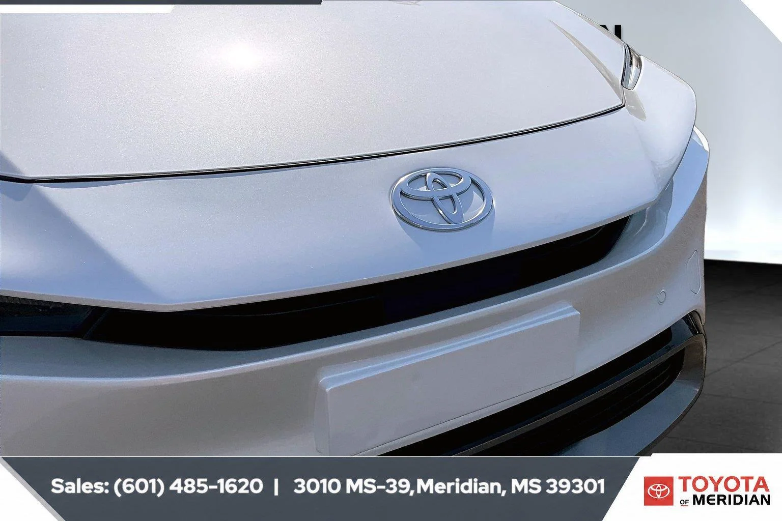 Used 2024 Wind Chill Pearl Toyota Limited image 21