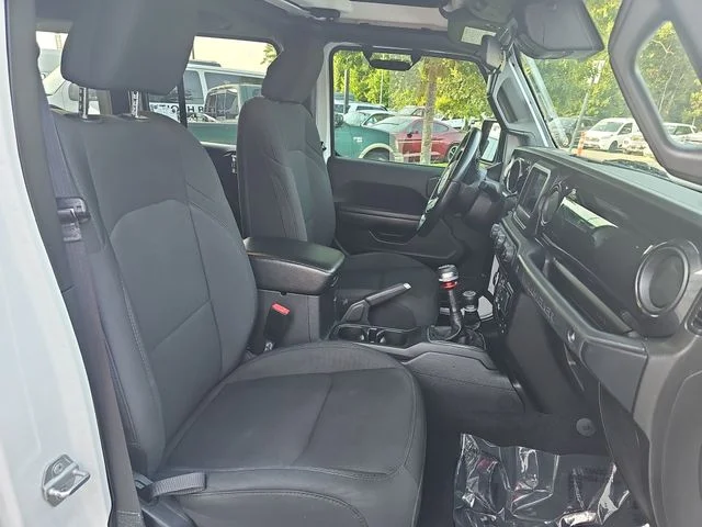 Used 2021 White Jeep Unlimited Sport Altitude image 10