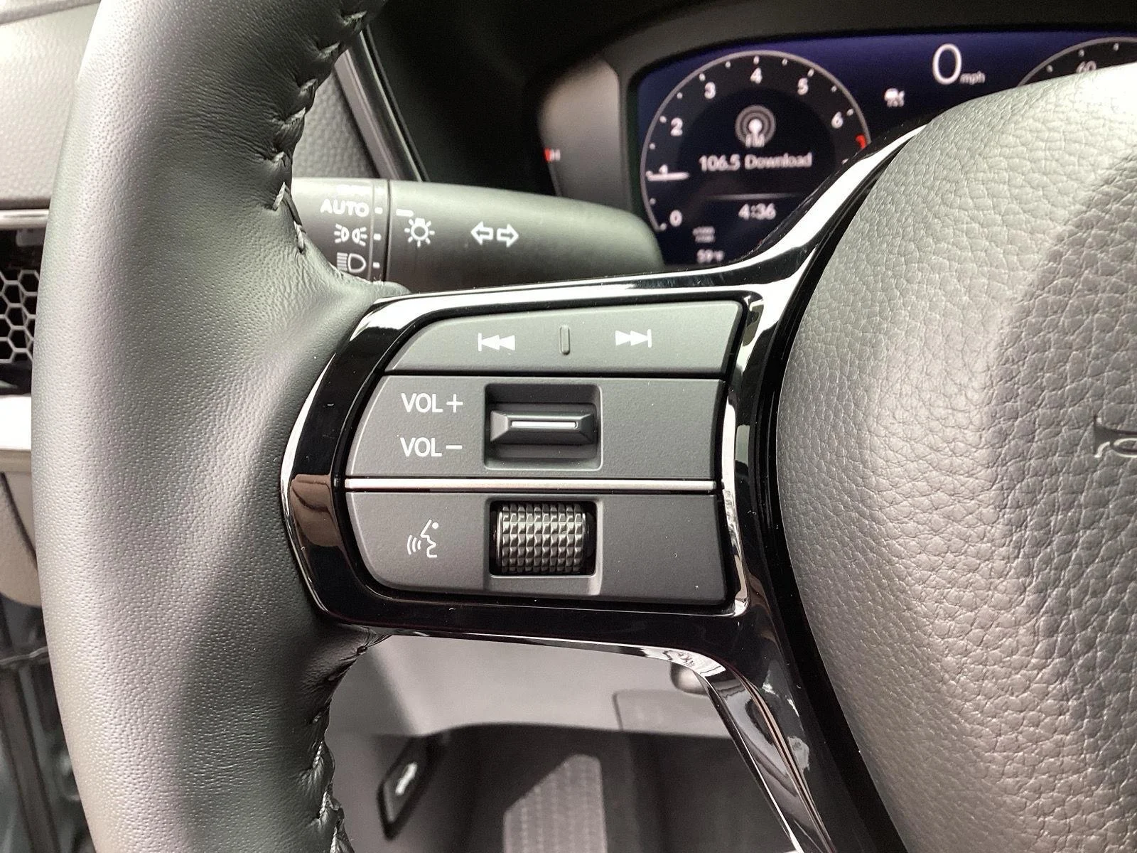Used 2026 Urban Gray Pearl Honda EX-L image 21