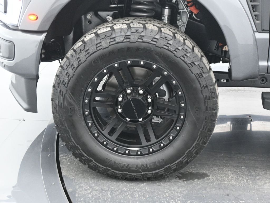 New 2026 Carbonized Gray Metallic Ford Lariat image 25
