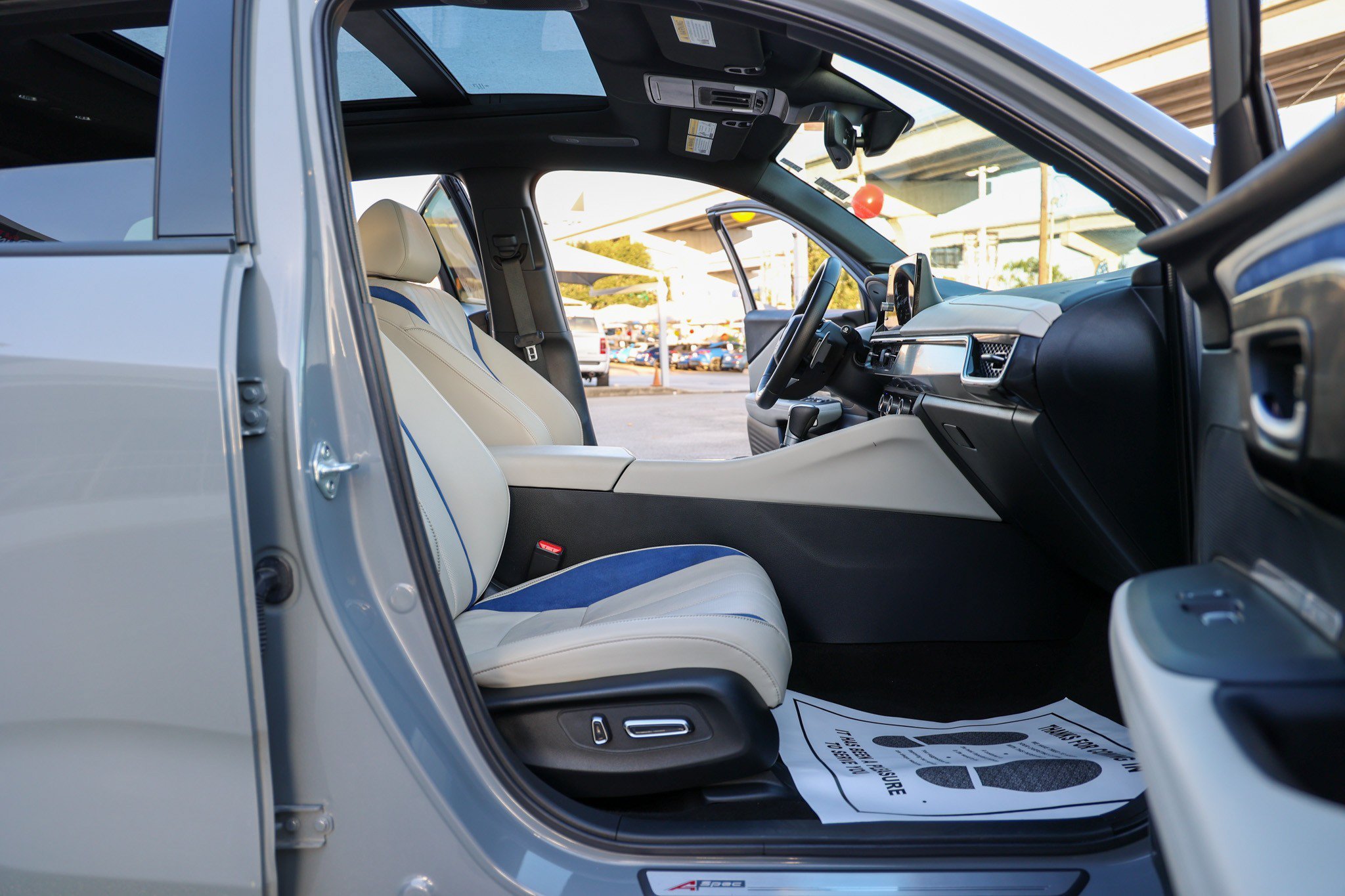 Used 2025 Gray Acura w/A-Spec Advance Package image 42