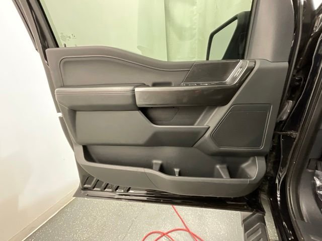 Used 2021 Black Ford XLT image 9