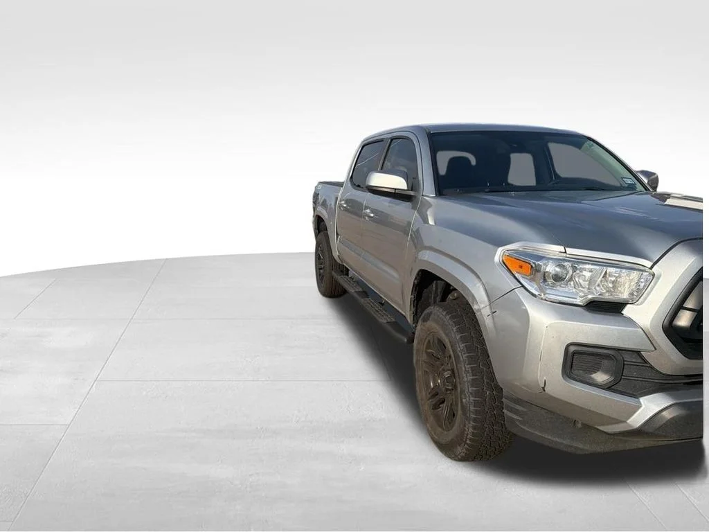 Used 2022 Silver Toyota SR image 8
