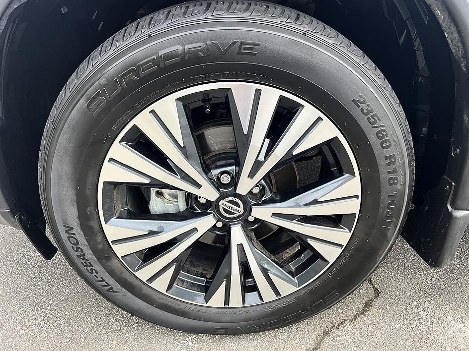 Used 2021 Caspian Blue Metallic Nissan SV image 9