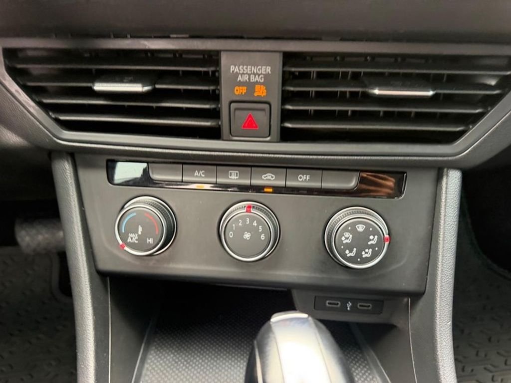 Used 2021 Black Uni Volkswagen S image 14