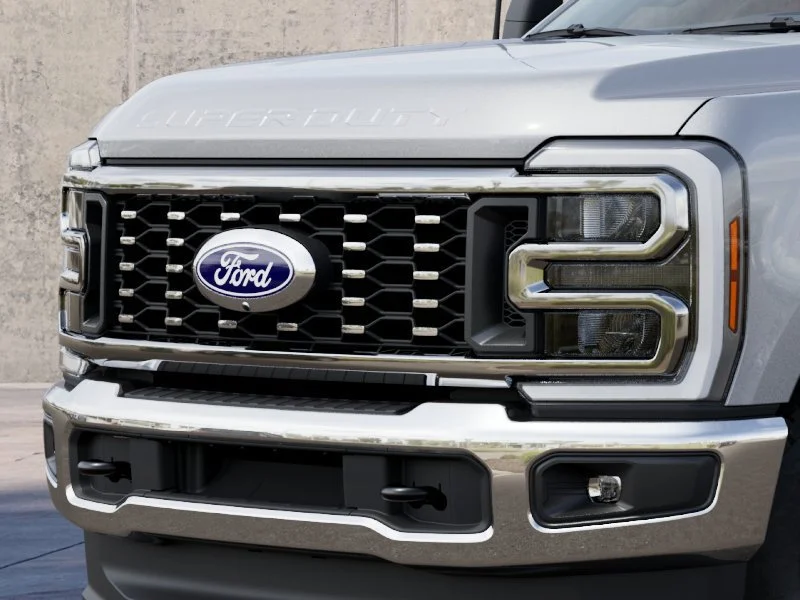 New 2027 Iconic Silver Metallic Ford XLT image 17