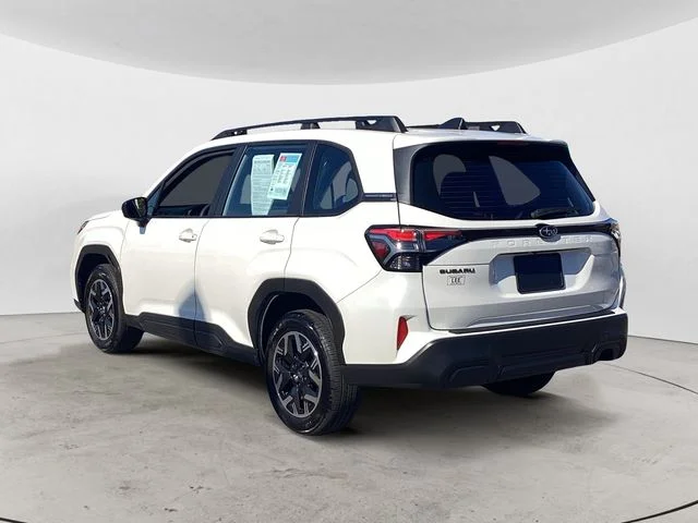 Used 2025 Crystal White Pearl Subaru Base image 3
