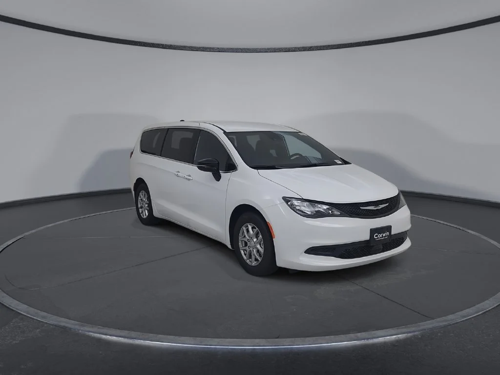 New 2027 Bright White Clear-Coat Paint Chrysler LX image 2