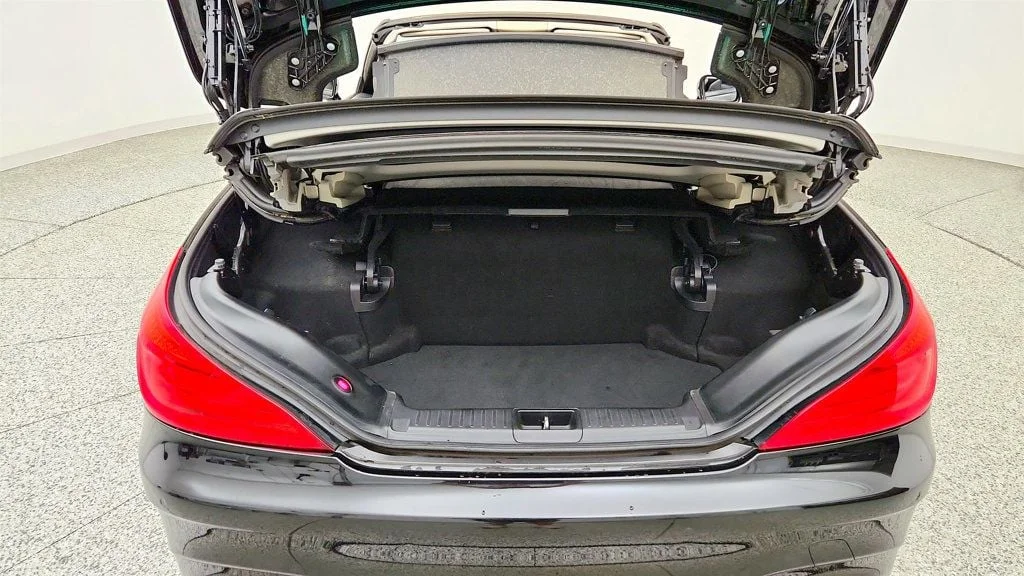 Used 2017 Black Mercedes-Benz SL 550 Roadster w/ Driver Assistance Pkg & MAGIC SKY CONTROL image 21