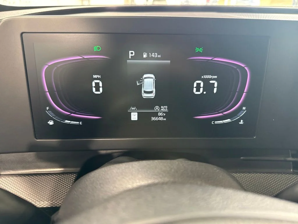 Used 2025 Green Kia LX image 36