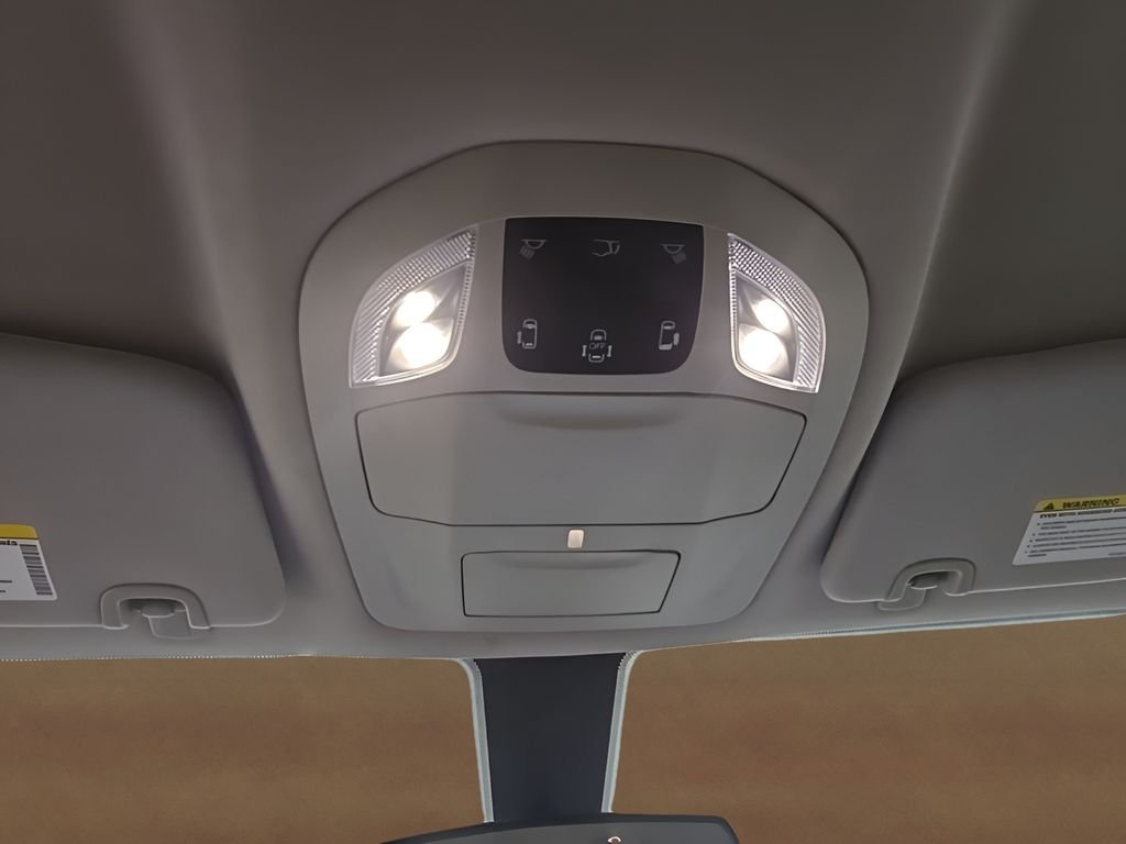 Used 2022 White Chrysler LX image 36