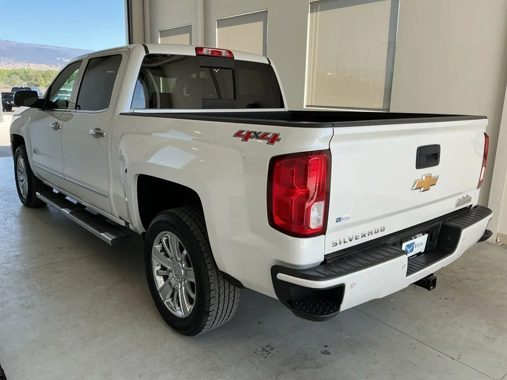 Used 2017 Pearl Chevrolet High Country image 4