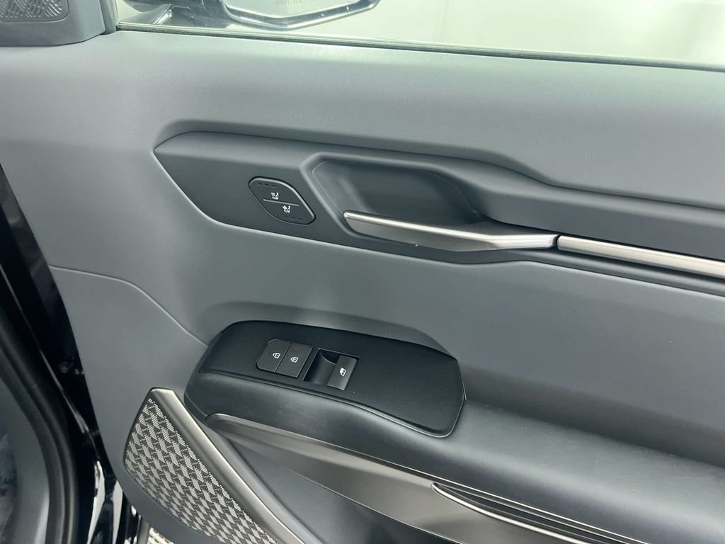 New 2026 Ebony Black Kia Light RWD image 31