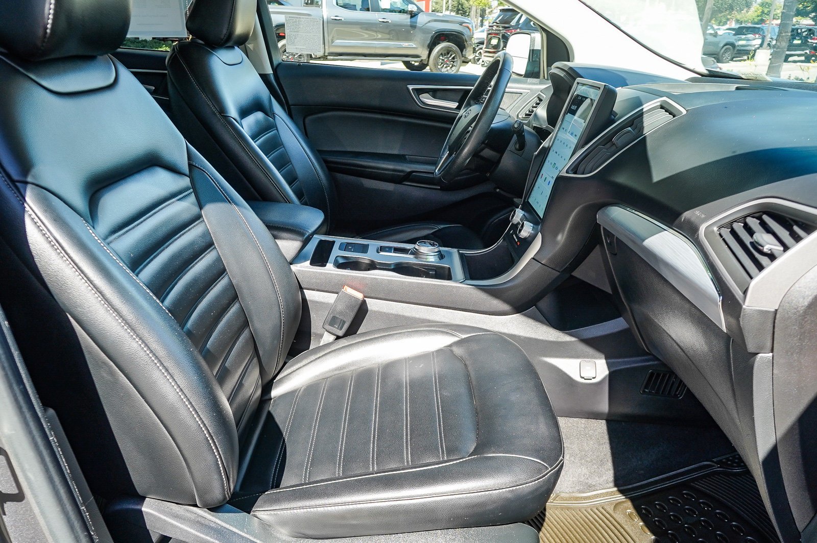 Used 2022 CARBONIZED GRAY M FORD TRUCK SEL image 18