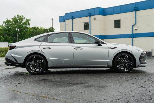 2025 Hyundai Sonata N Line - Photo 9