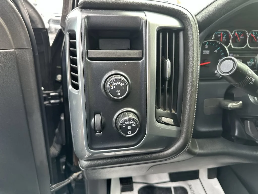 Used 2017 BLACK Chevrolet LTZ image 15
