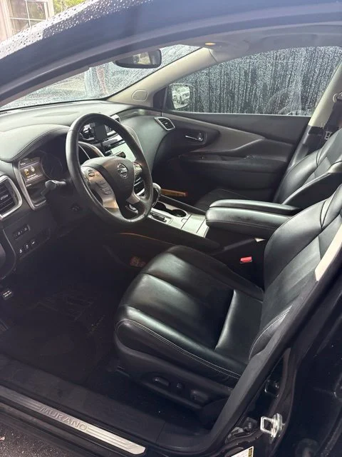 Used 2017 Black Nissan Platinum image 4