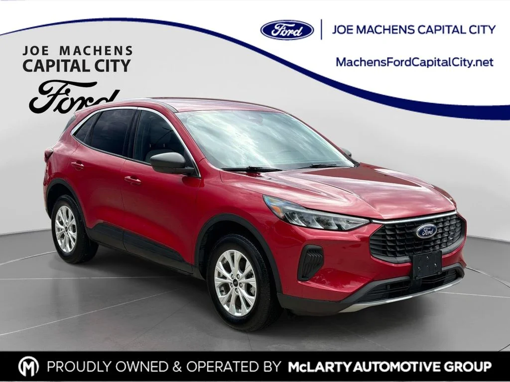 Used 2023 Red Ford Active image 1