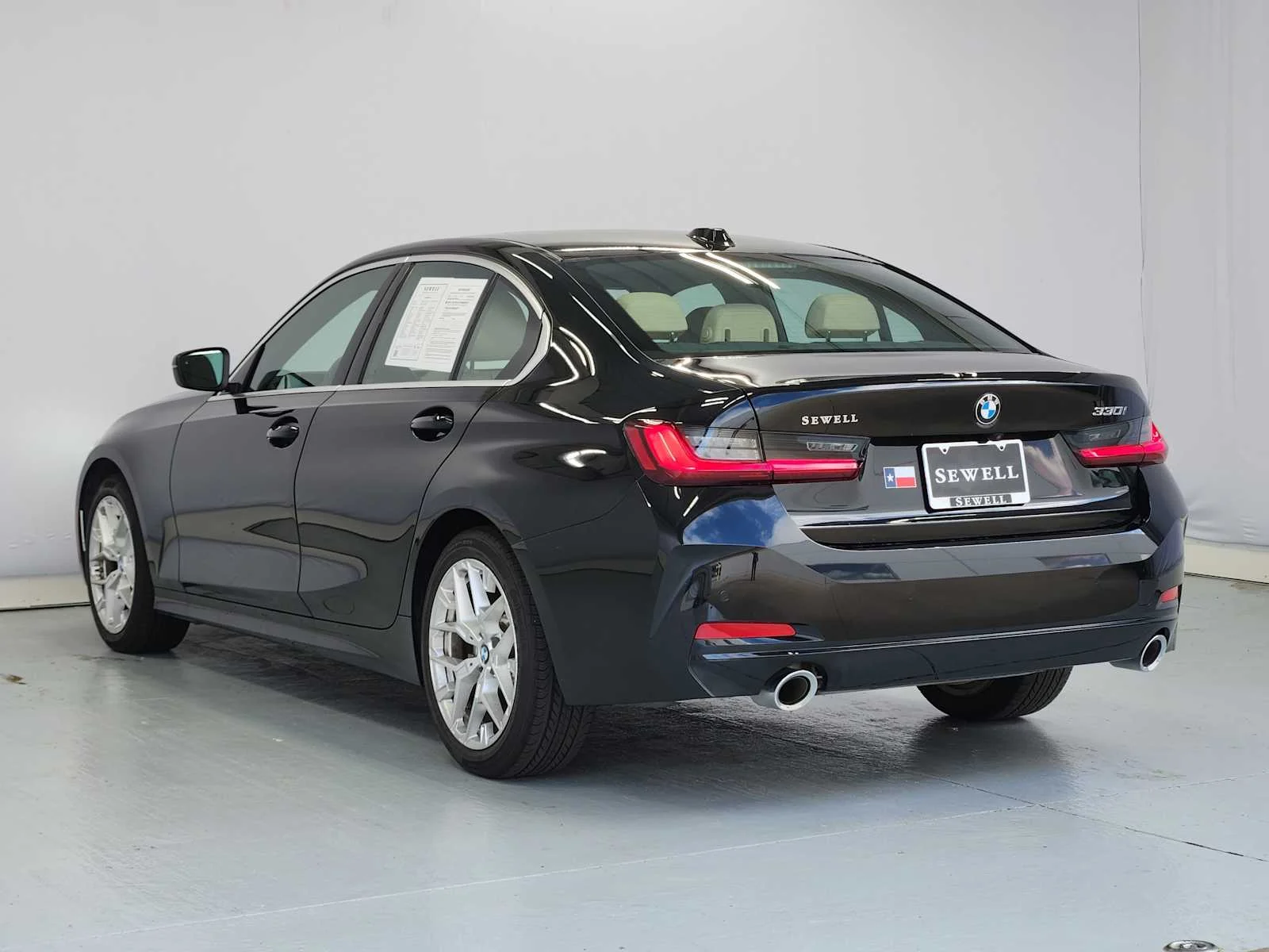 Certified Used 2025 Black Sapphire Metallic BMW 330i image 3
