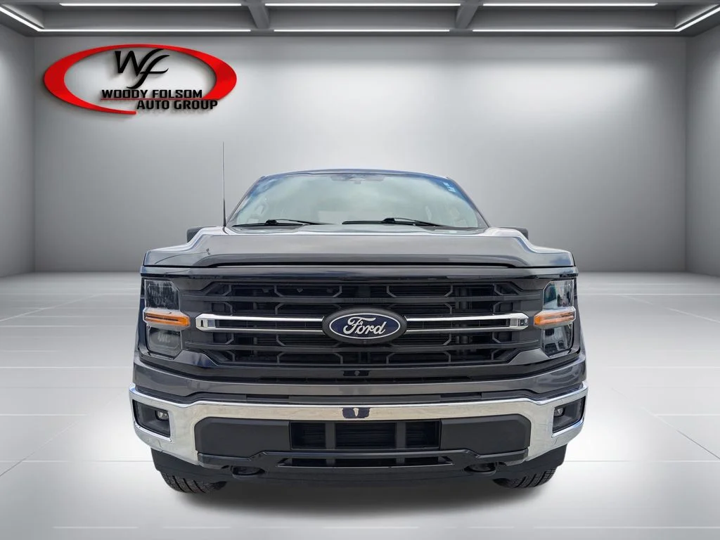 Used 2024 Gray Ford XLT image 10