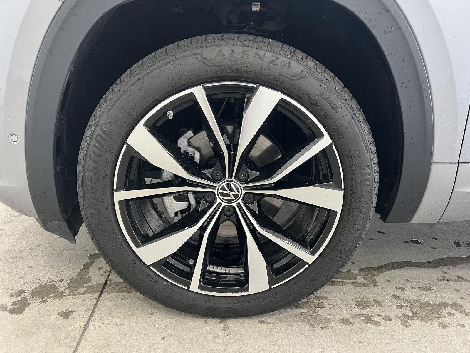2026 Volkswagen Atlas SEL Premium R-Line - Photo 7