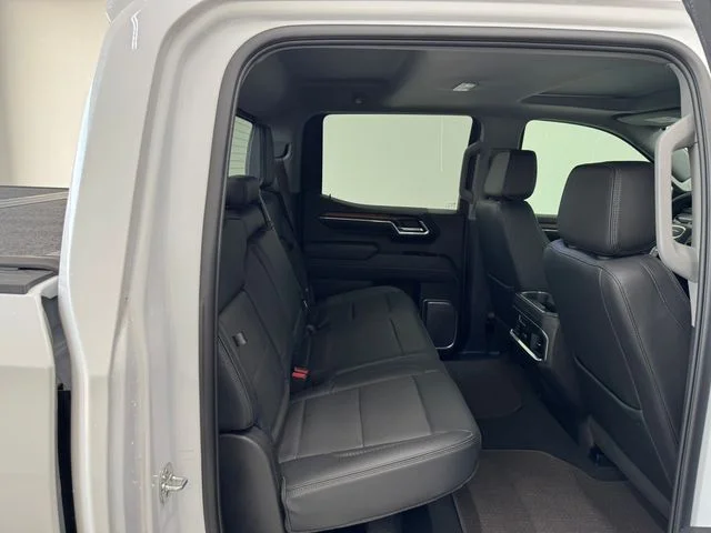 Used 2025 White Frost Tricoat GMC Denali image 19