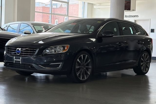 Used 2015 Gray Metallic Volvo T5 Premier image 11