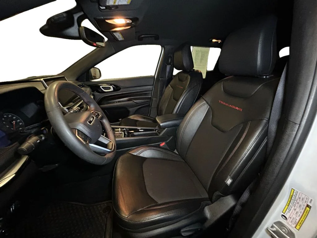 Used 2025 Bright White Jeep Trailhawk image 9