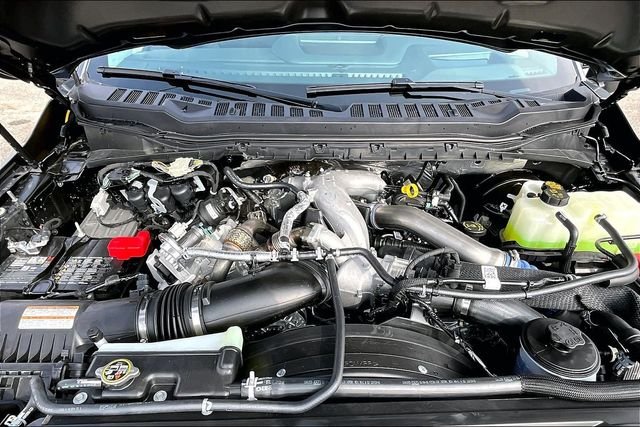 New 2026 Carbonized Gray Metallic Ford Lariat image 10