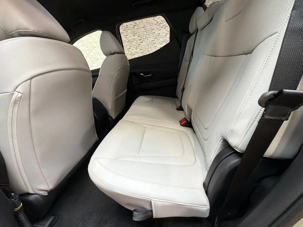 New 2027 Sage Gray Hyundai SE image 13