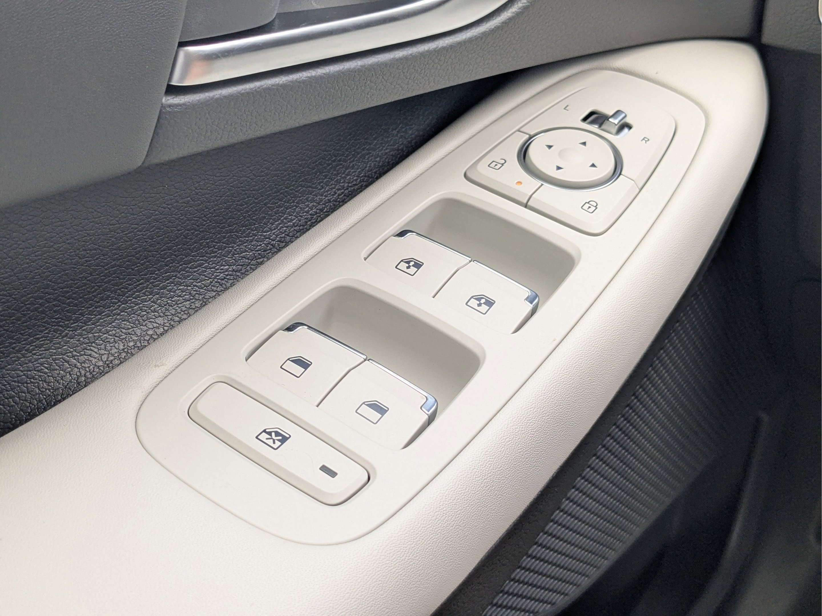 New 2026 Portofino Gray Hyundai SEL image 19