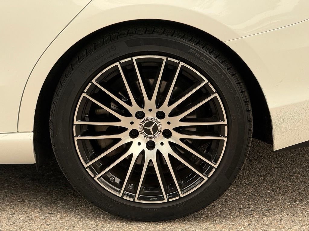 Used 2024  Mercedes-Benz C 300 image 7
