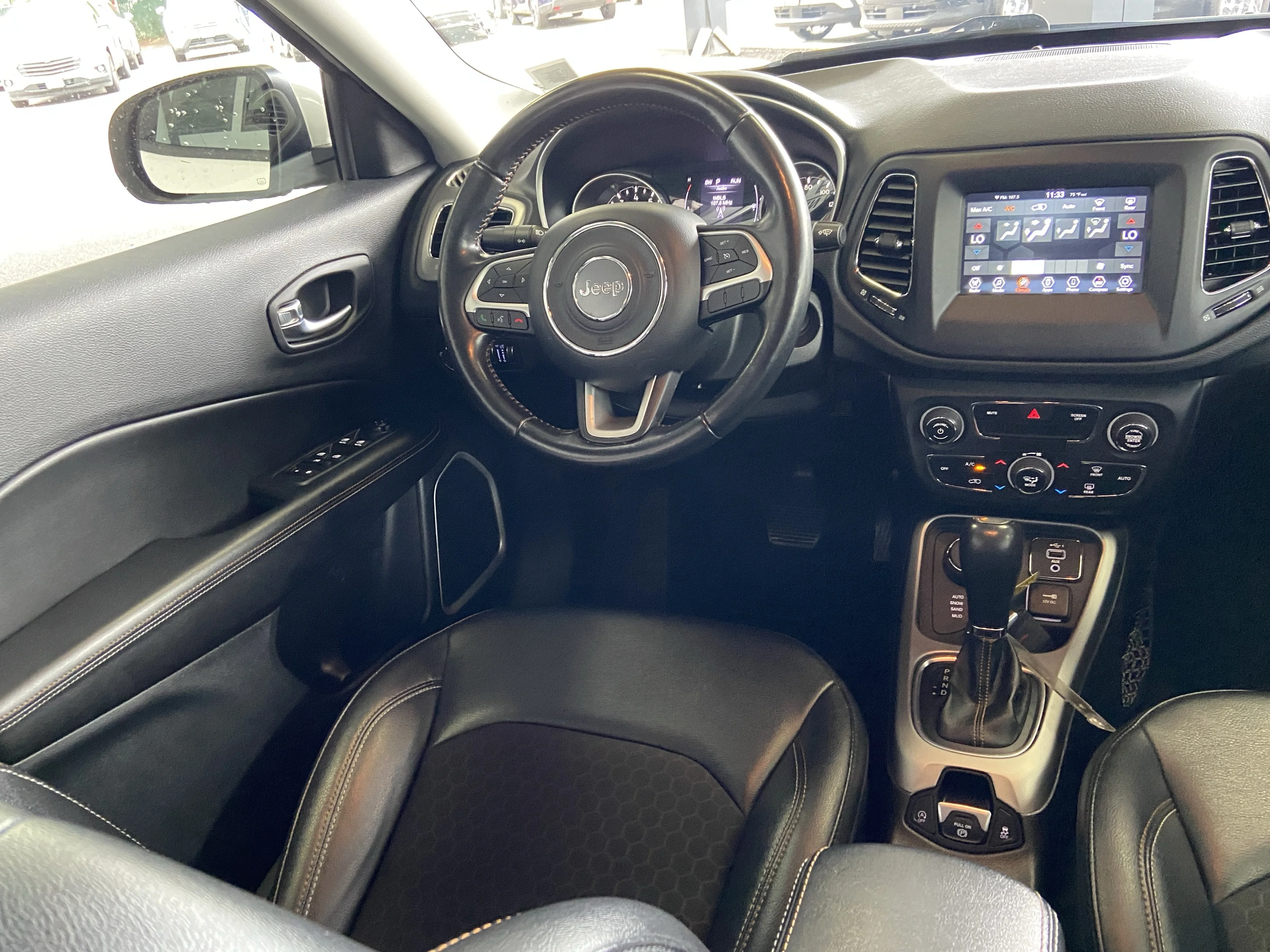 Used 2020 White Clearcoat Jeep Latitude image 15