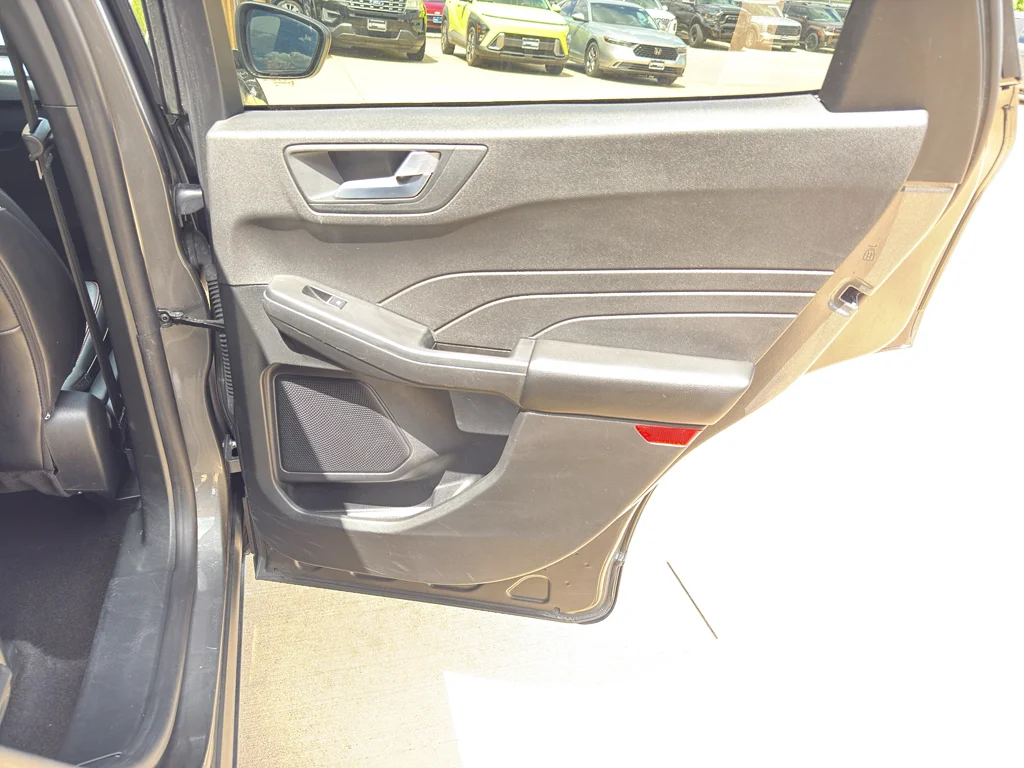 Used 2025 Carbonized Gray Metallic Ford ST-Line image 21