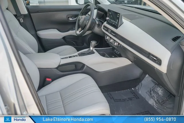Used 2026 Solar Silver Metallic Honda EX-L image 18