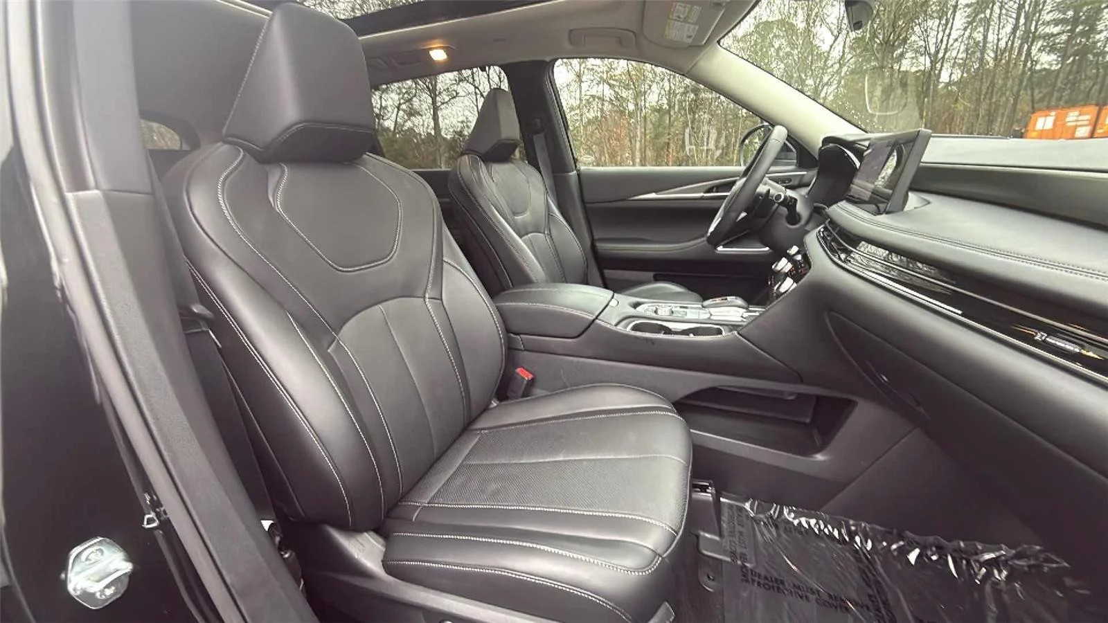 2025 INFINITI QX60 LUXE - Photo 25