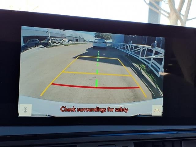 2025 Lexus ES Hybrid 300h - Photo 28