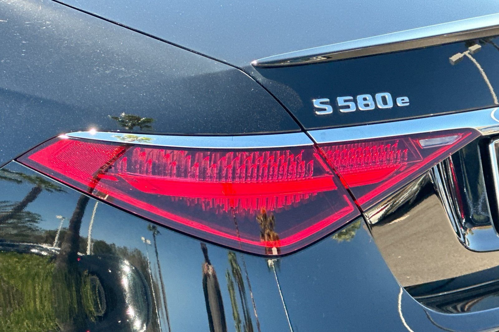 New 2025 Black Mercedes-Benz S 580e image 15