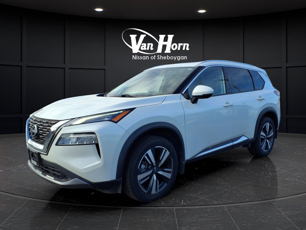 Used 2022 Pearl White Tricoat Nissan SL image 6
