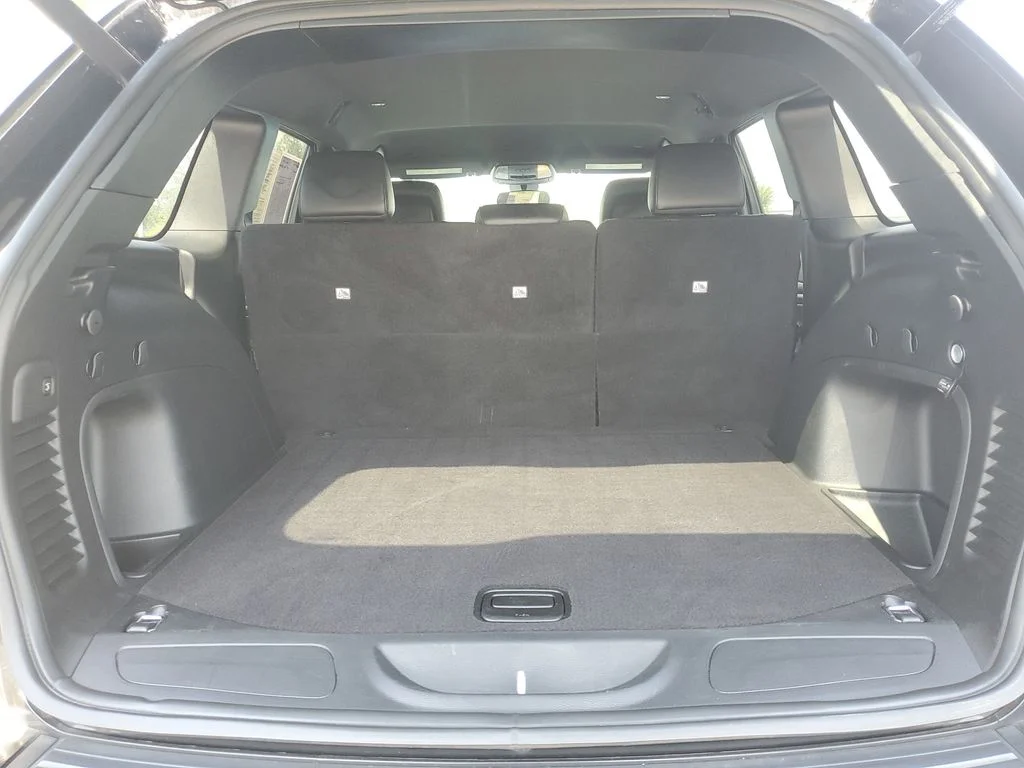 Used 2021 Black Jeep Laredo X image 7