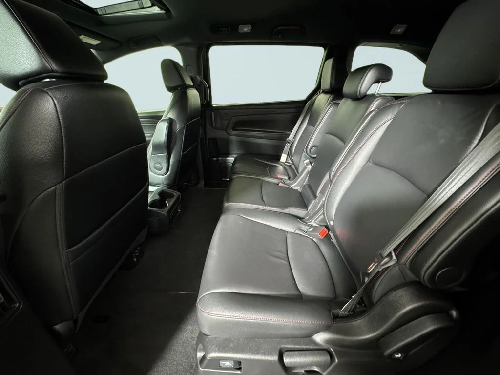 2025 Honda Odyssey Sport L - Photo 12