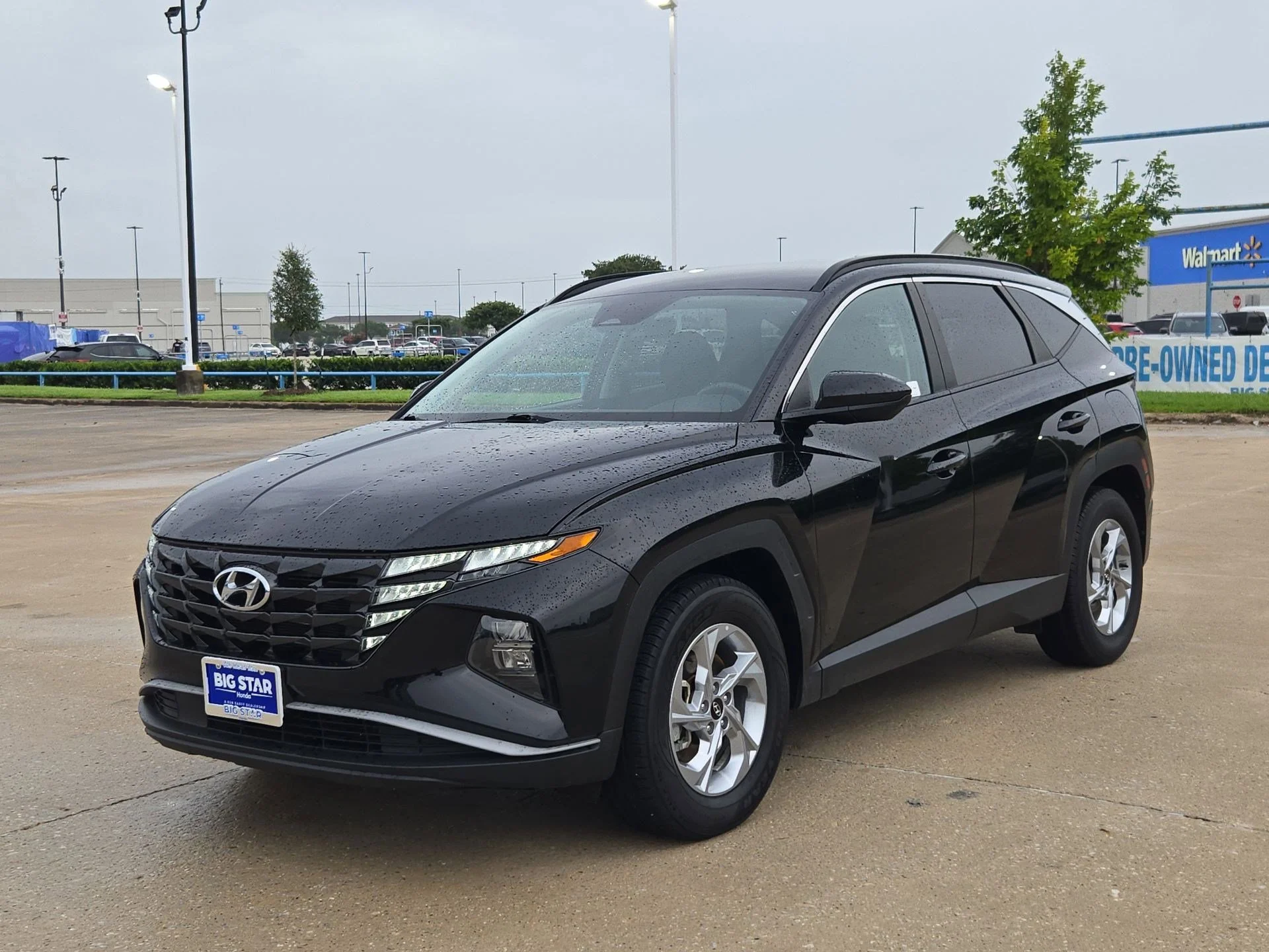 Used 2024 Black Pearl Hyundai SEL image 7