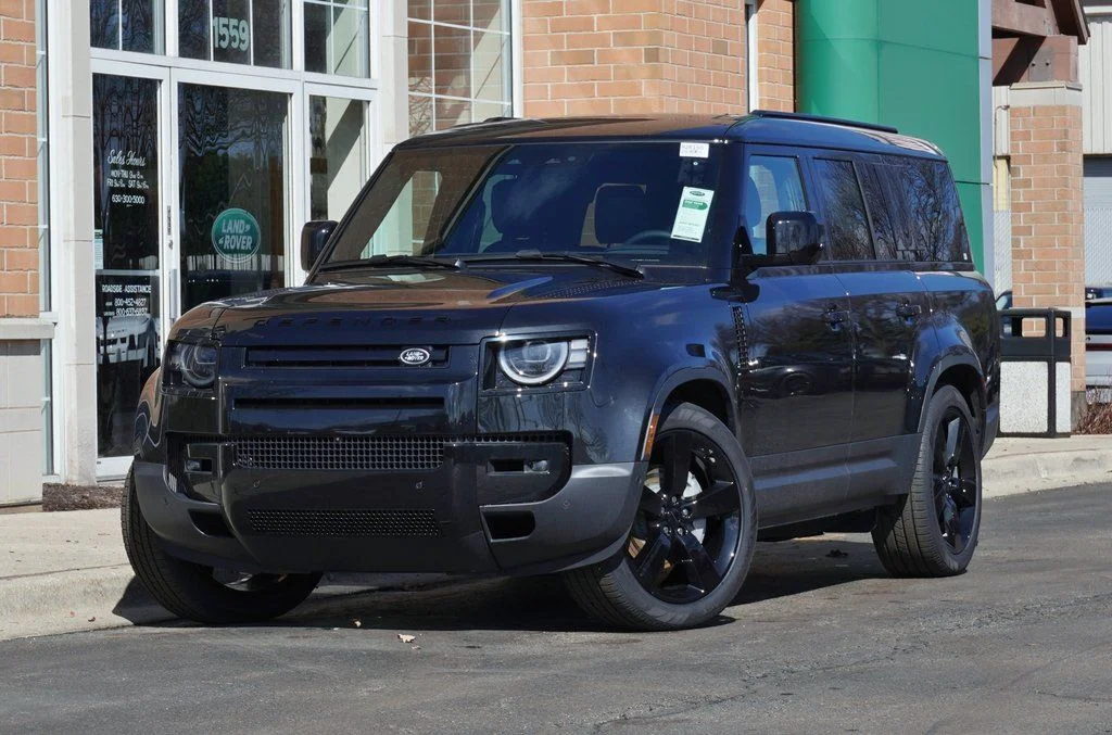 2026 Land Rover Defender 130 S P300's photo