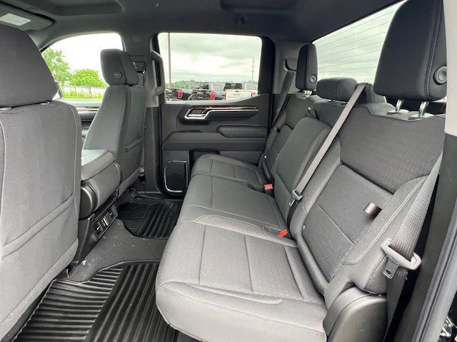 New 2026 Onyx Black GMC Elevation image 27