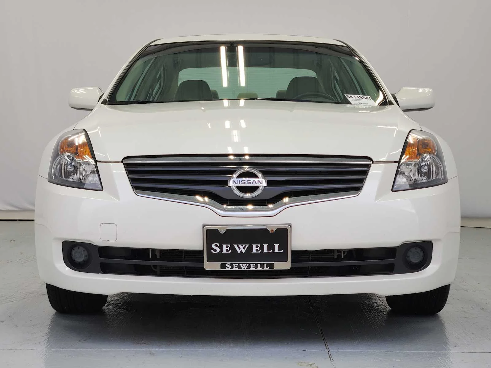 Used 2009 Winter Frost Pearl Nissan 2.5 SL image 2