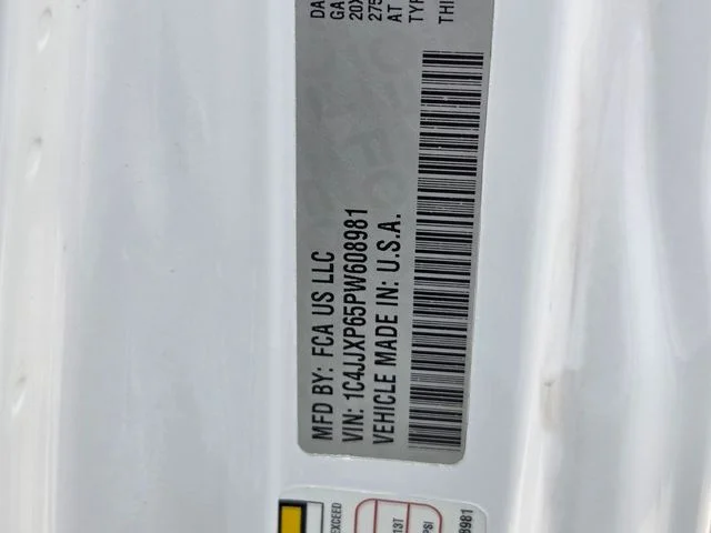 Used 2023 White Jeep Sahara 4xe image 22
