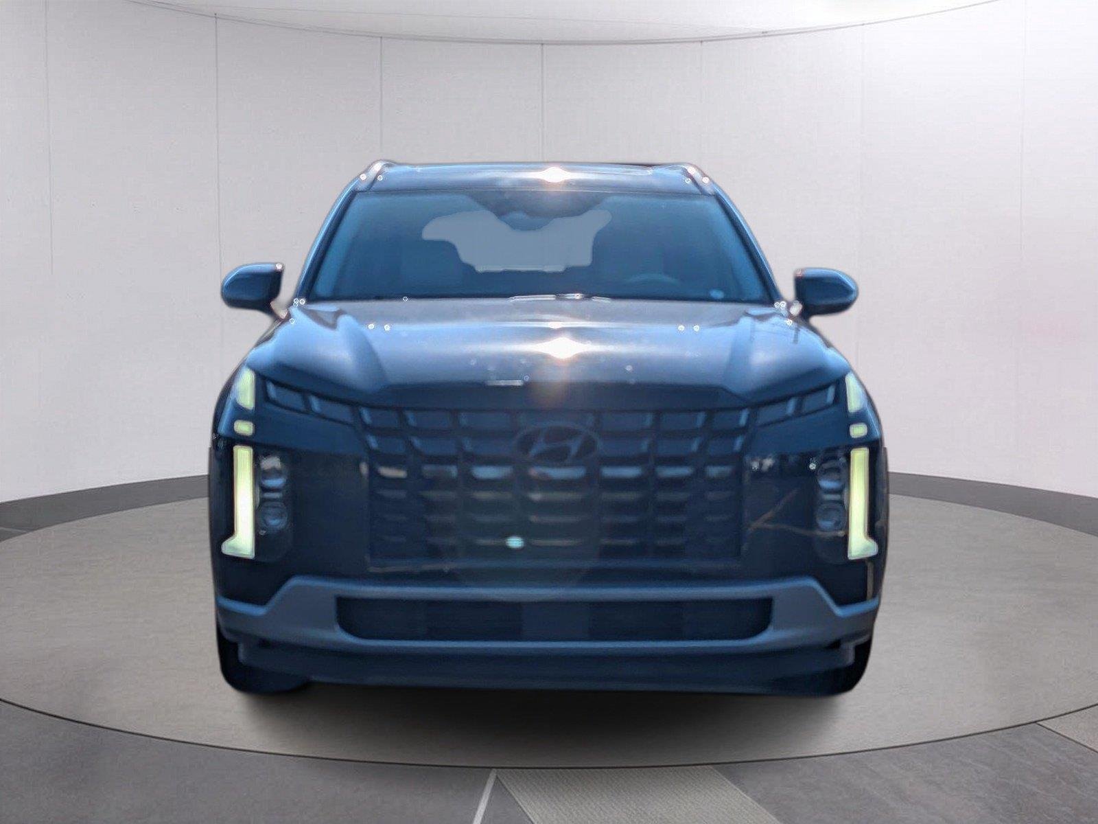 Used 2024 Moonlight Cloud Hyundai Limited image 8
