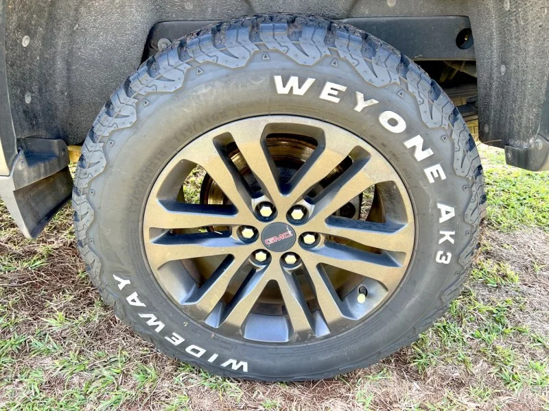 Used 2020 Gray GMC 2WD SLE image 10