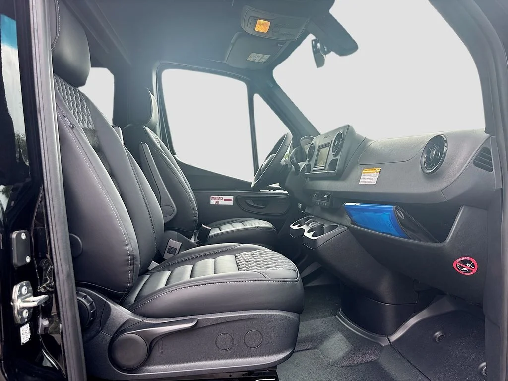 New 2025  Mercedes-Benz 15 Passenger Sliding Door image 40