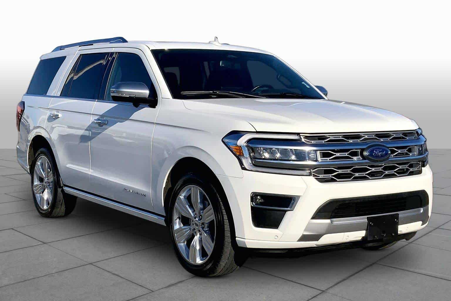 Used 2022 Star White Metallic Tri-Coat Ford Platinum image 2